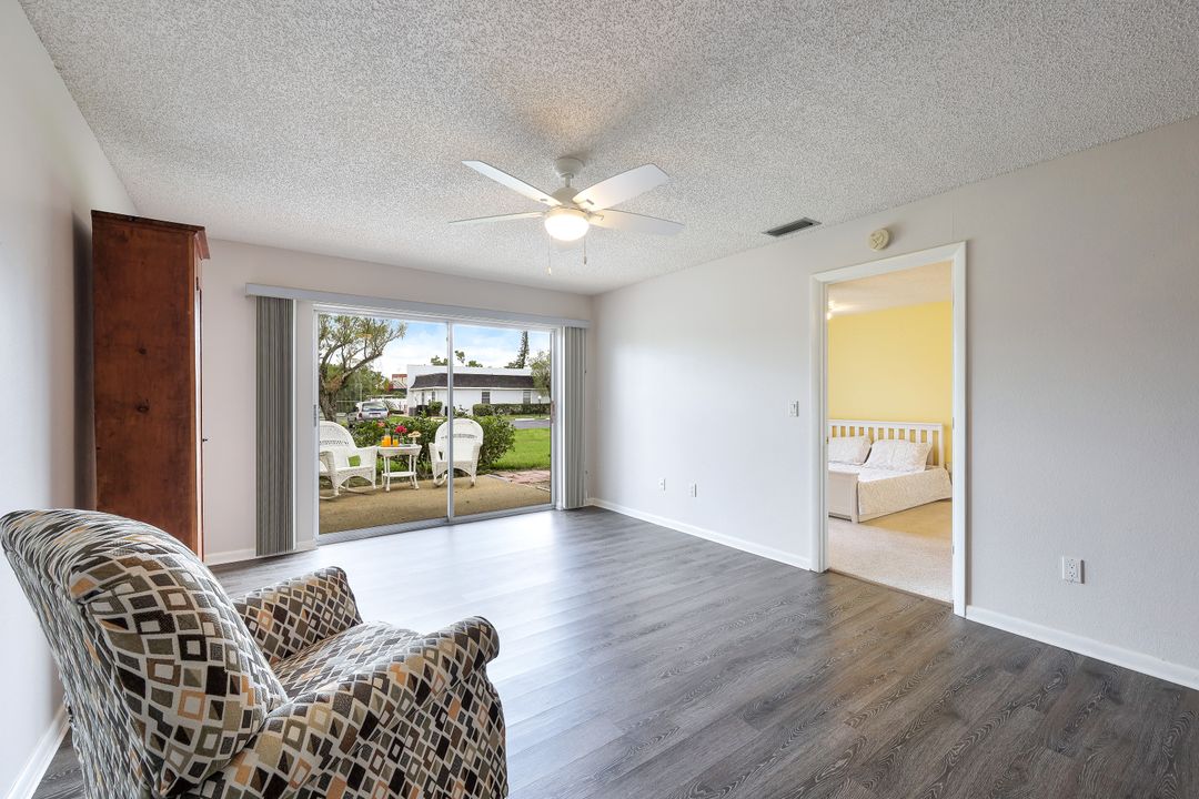 6825 Bogey Dr, Fort Myers, FL 33919