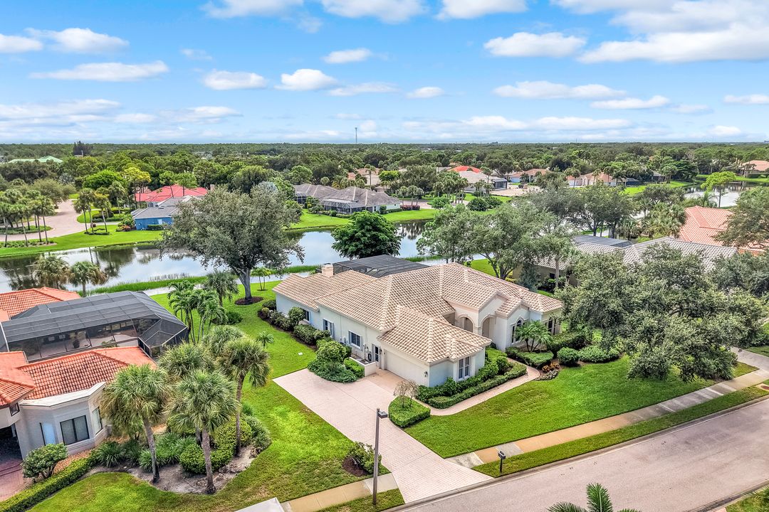 24421 Woodsage Dr, Bonita Springs, FL 34134