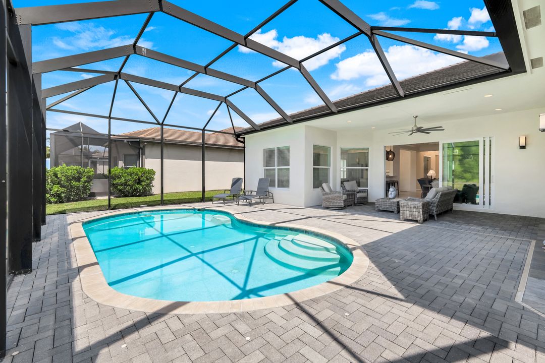 28616 Wharton Dr, Bonita Springs, FL 34135