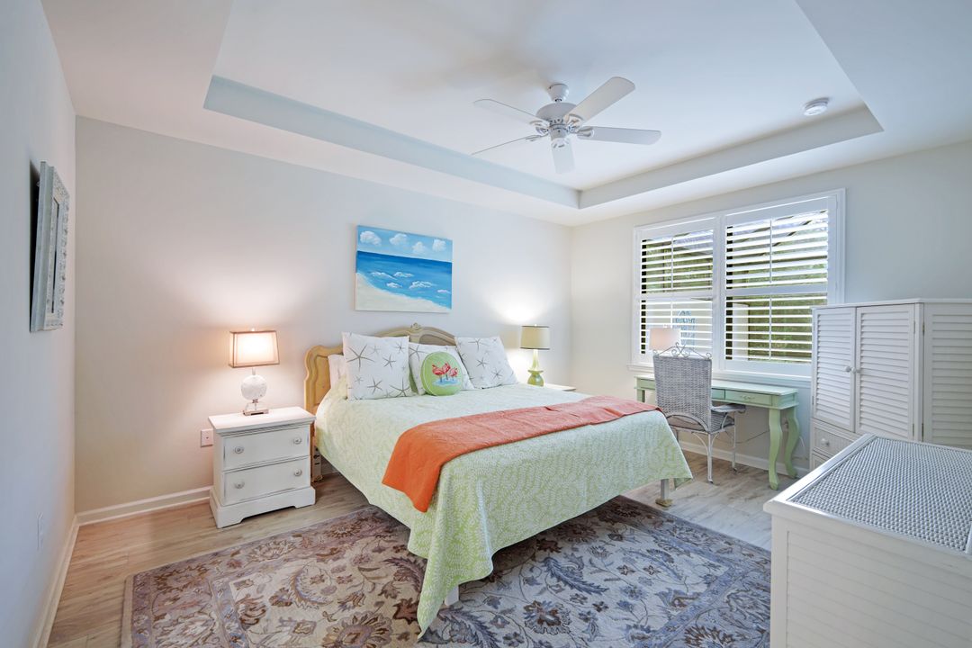 7175 Live Oak Dr, Naples, FL 34114