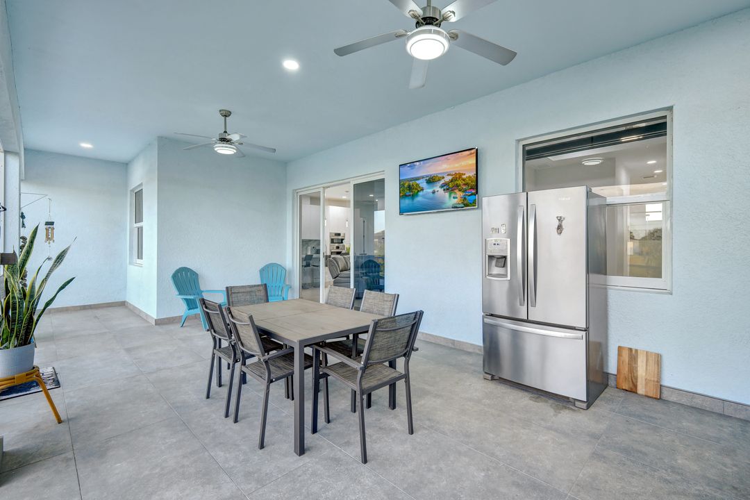 1019 NE 10th Pl, Cape Coral, FL 33909