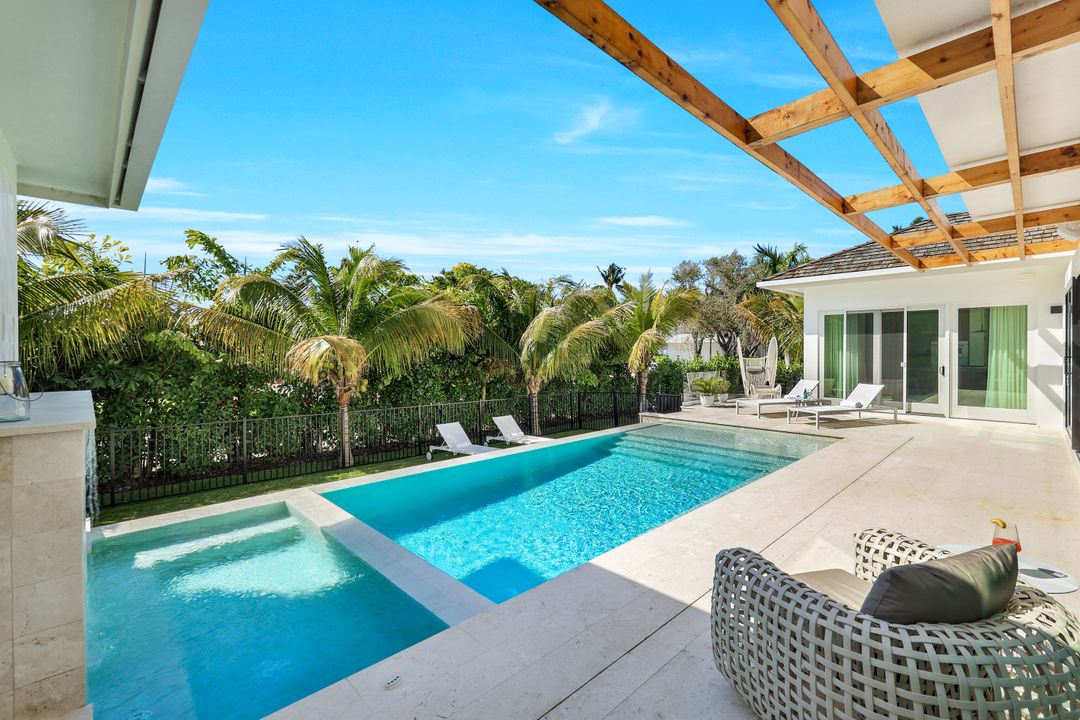 14 Sabre Ln, Naples, FL 34102