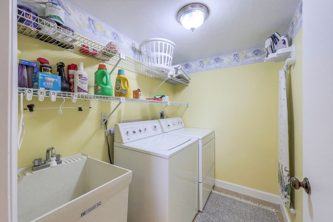 7119 Lakeridge View Court #Unit 303, Fort Myers, FL 33907