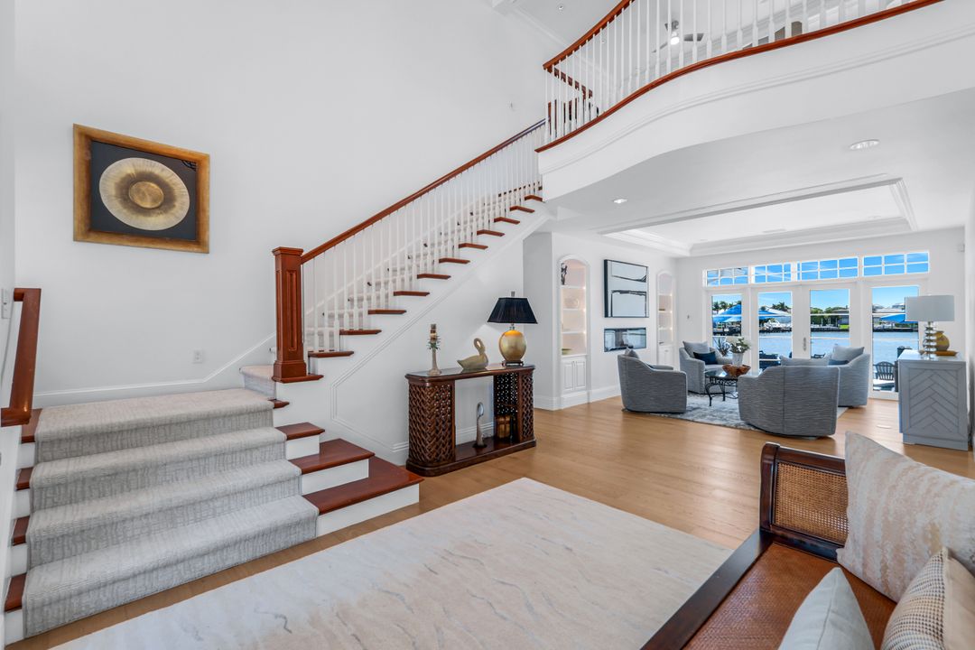 400 Springline Dr, Naples, FL 34102