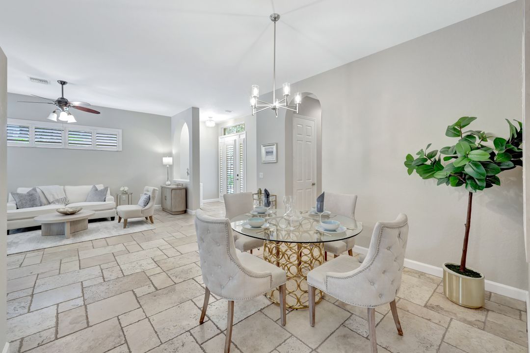 6119 Manchester Pl, Naples, FL 34110