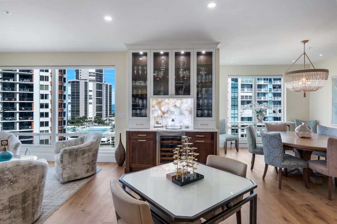 4201 Gulf Shore Blvd N #1003, Naples, FL 34103