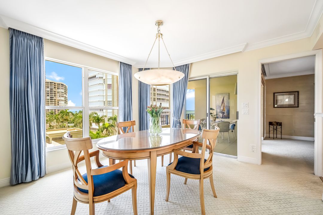 4451 Gulf Shore Blvd N #703, Naples, FL 34103