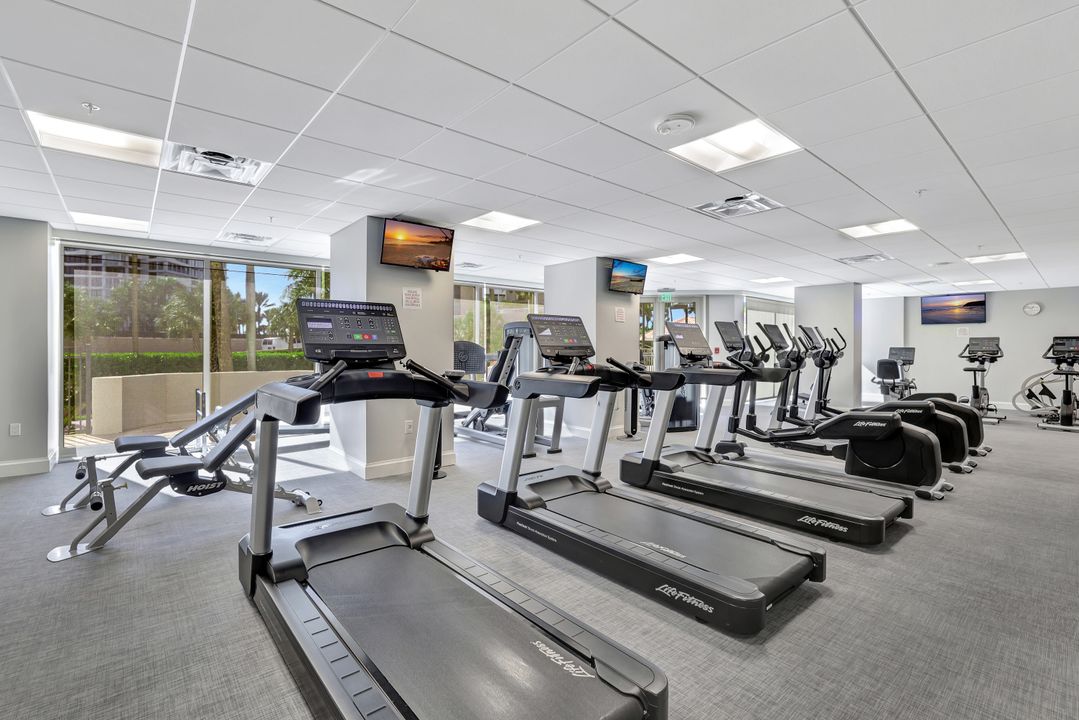 4401 Gulf Shore Blvd N #205, Naples, FL 34103