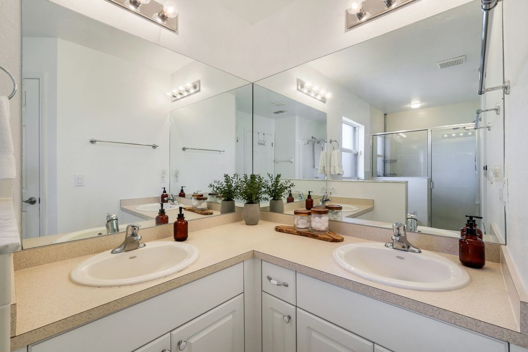 3028 NW 6th Pl, Cape Coral, FL 33993