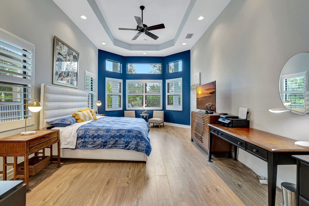 2930 Cinnamon Bay Cir, Naples, FL 34119