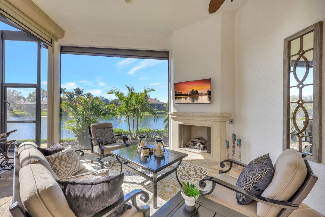 3181 Olympia Ln, Naples, FL 34114