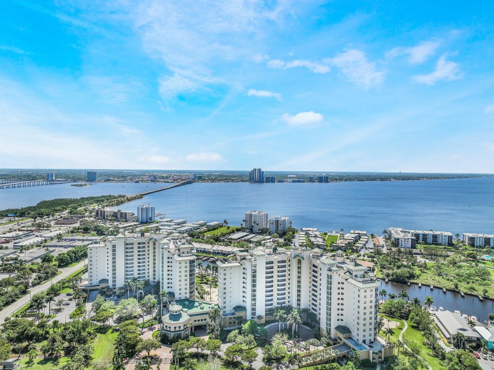 3426 Hancock Bridge Pkwy #704W, North Fort Myers, FL 33903
