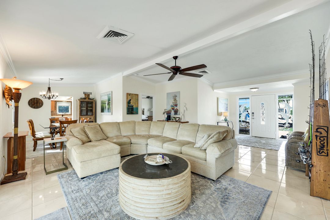 785 Willow Ct, Marco Island, FL 34145