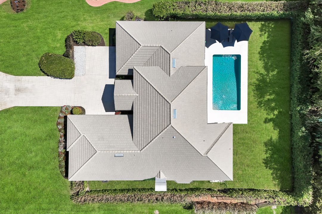 812 Tallow Tree Ct, Naples, FL 34108