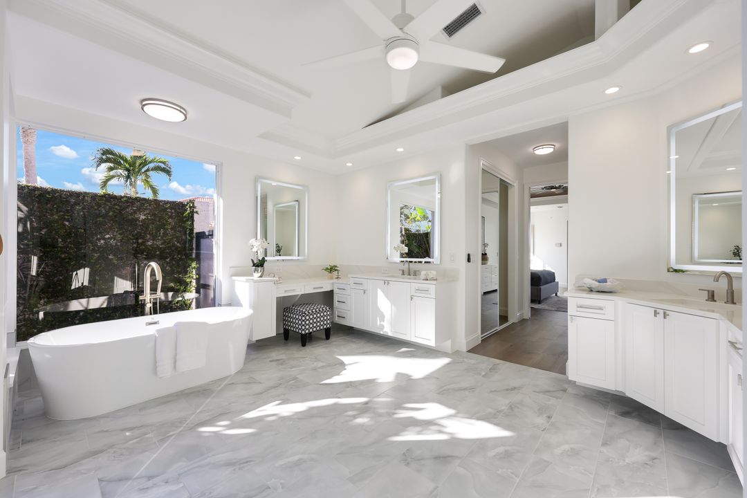 20451 Wildcat Run Dr, Estero, FL 33928