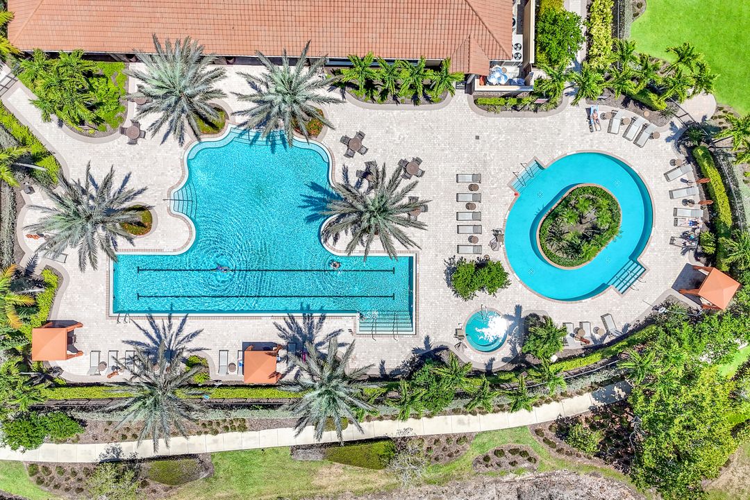 8396 Promoso Ct, Naples, FL 34114
