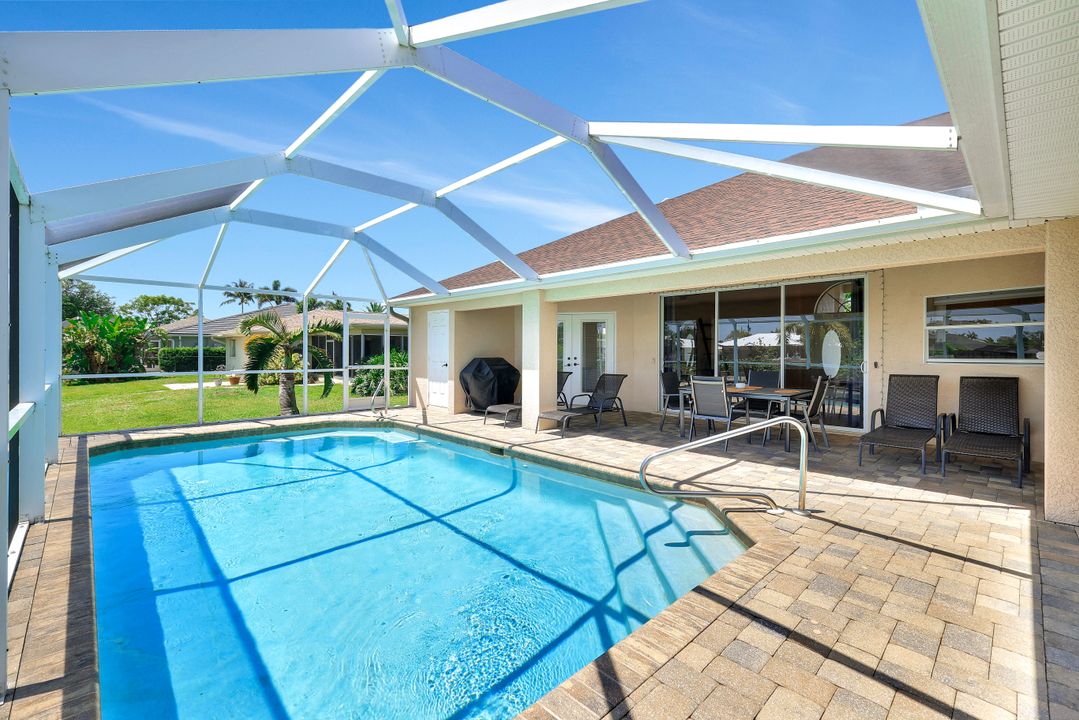 3317 SW 5th Pl, Cape Coral, FL 33914