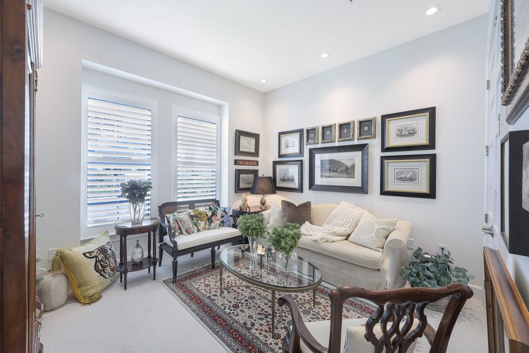 6529 Dominica Dr #101, Naples, FL 34113