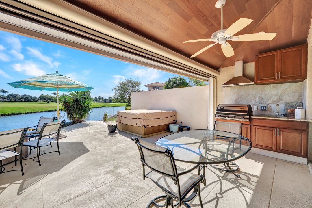 10339 Quail Crown Dr, Naples, FL 34119