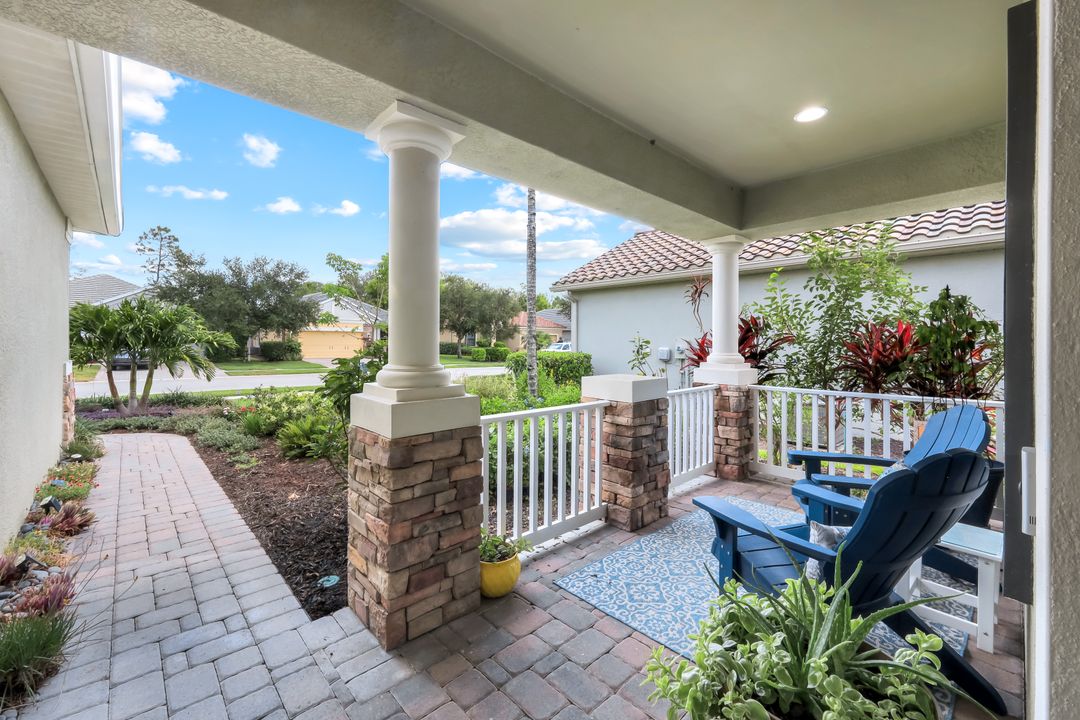 3620 Canopy Cir, Naples, FL 34120