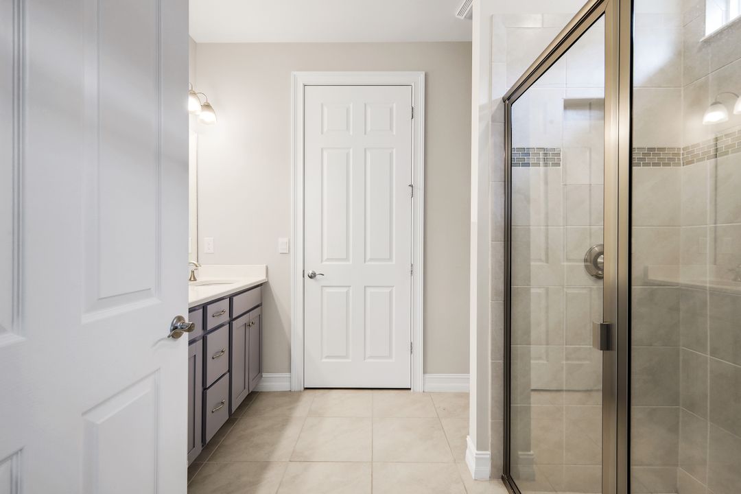 16717 Seasons Coast Dr, Bonita Springs, FL 34135