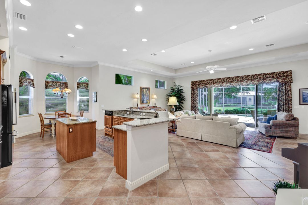 27536 Riverbank Dr, Bonita Springs, FL 34134