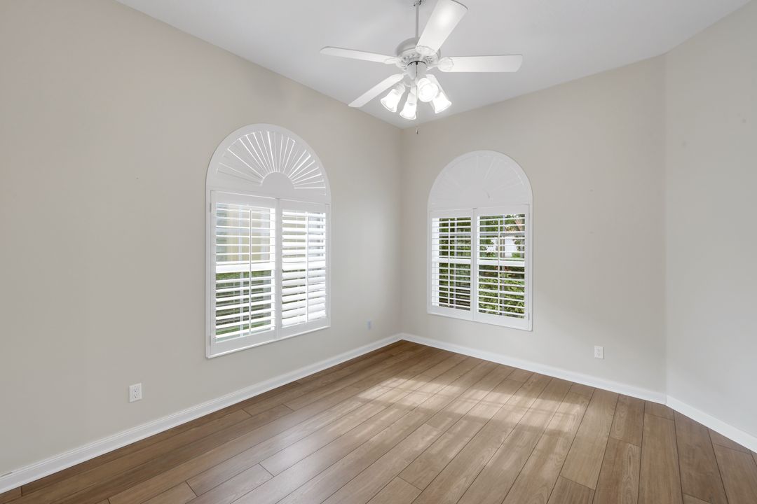 3821 Whidbey Way, Naples, FL 34119