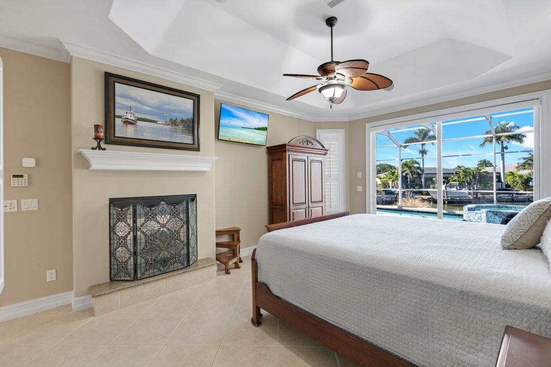 309 Rookery Ct, Marco Island, FL 34145