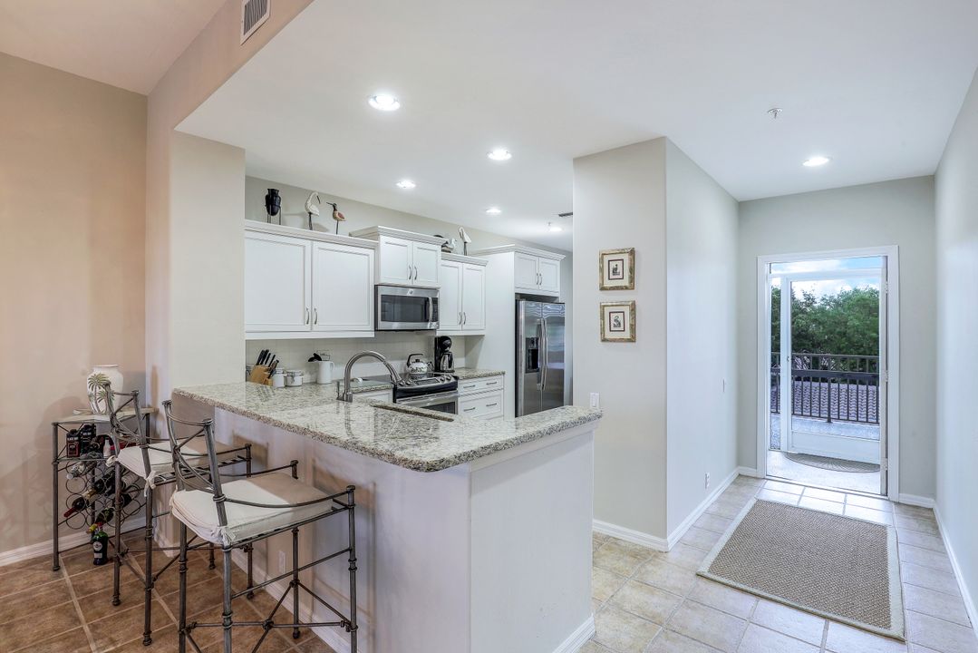 8247 Parkstone Pl #306, Naples, FL 34120