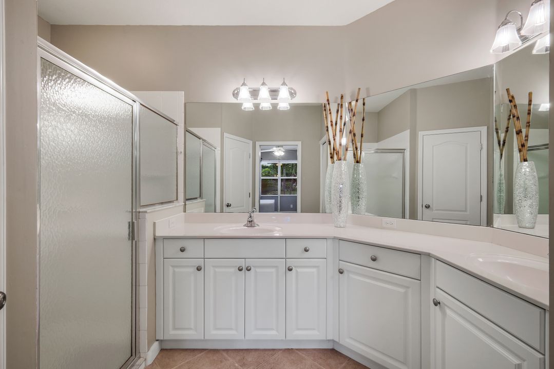 13626 Lucera Ct, Estero, FL 33928
