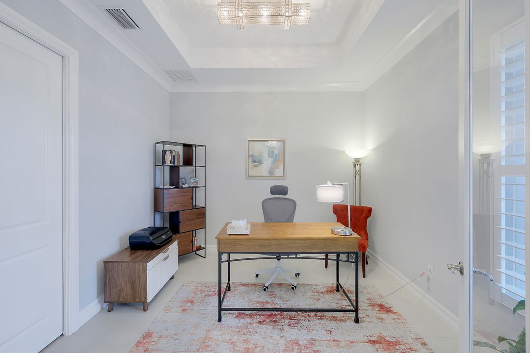 6177 Megans Bay Dr, Naples, FL 34112