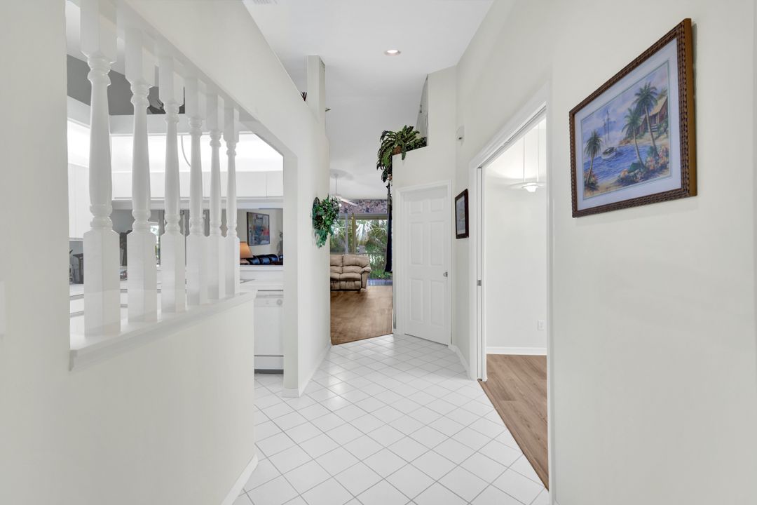 326 Bradstrom Cir # F-204, Naples, FL 34113