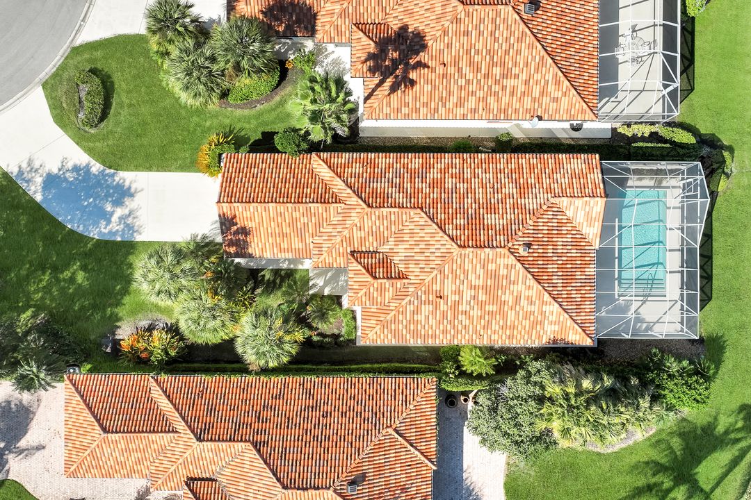 4364 Montalvo Ct, Naples, FL 34109