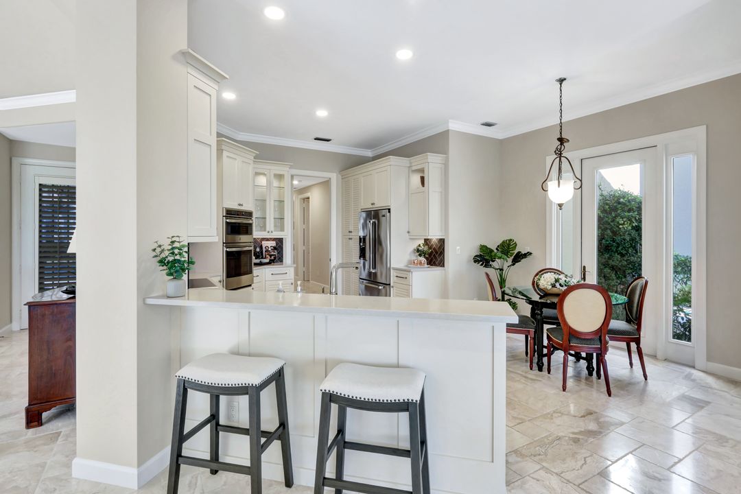 3671 Olde Cottage Ln, Bonita Springs, FL 34134