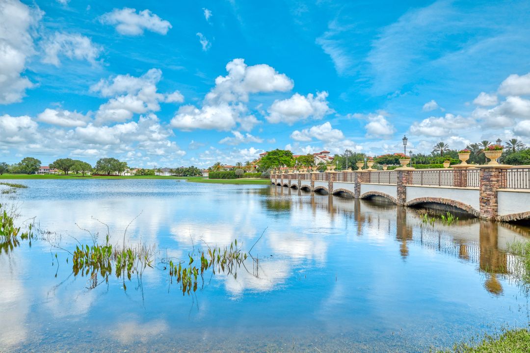 16455 Seneca Way, Naples, FL 34110