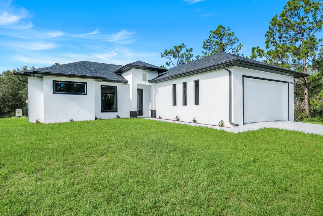 2709 53rd St SW, Lehigh Acres, FL 33976
