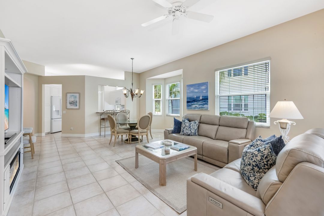 820 Bentwater Cir #101, Naples, FL 34108