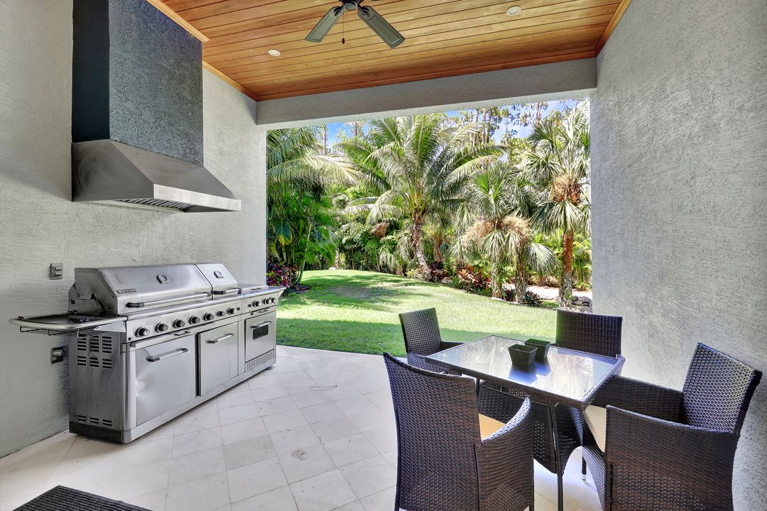 5341 Tamarind Ridge Dr, Naples, FL 34119