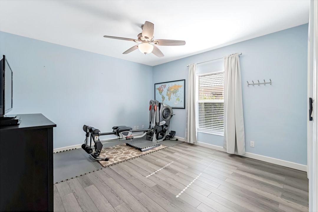 524 Lake Louise Cir #504, Naples, FL 34110