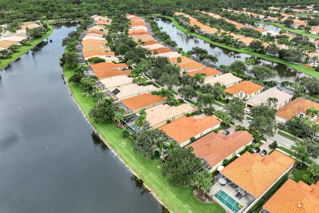 5304 Hawkesbury Way, Naples, FL 34119