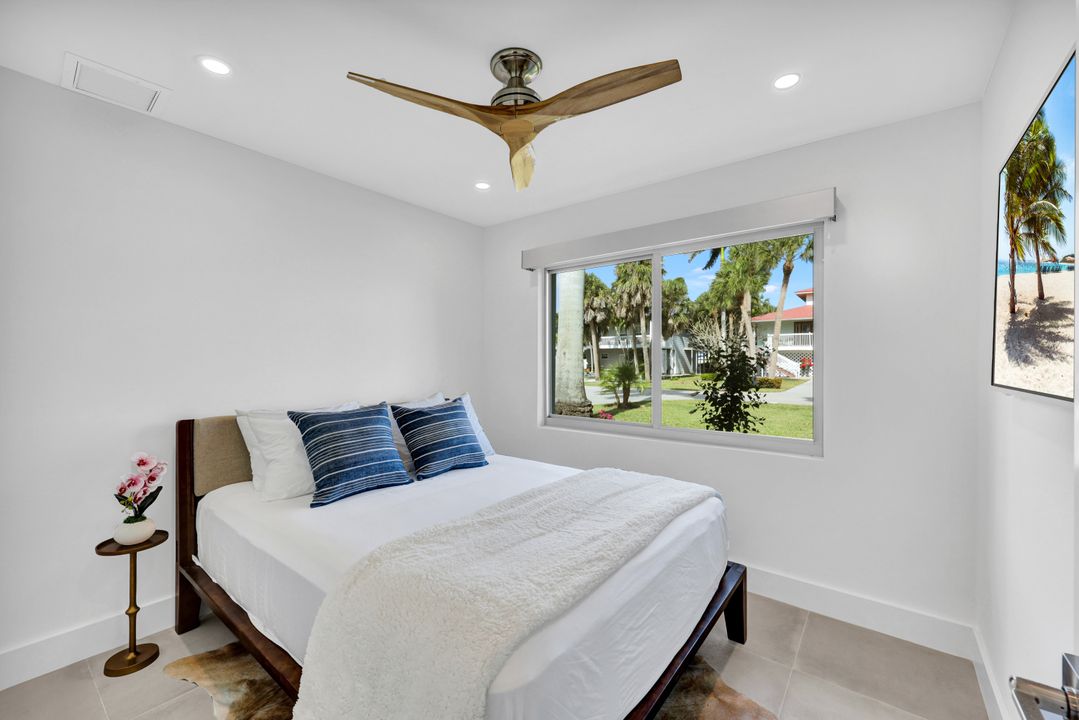 432 Oak Ave, Naples, FL 34108