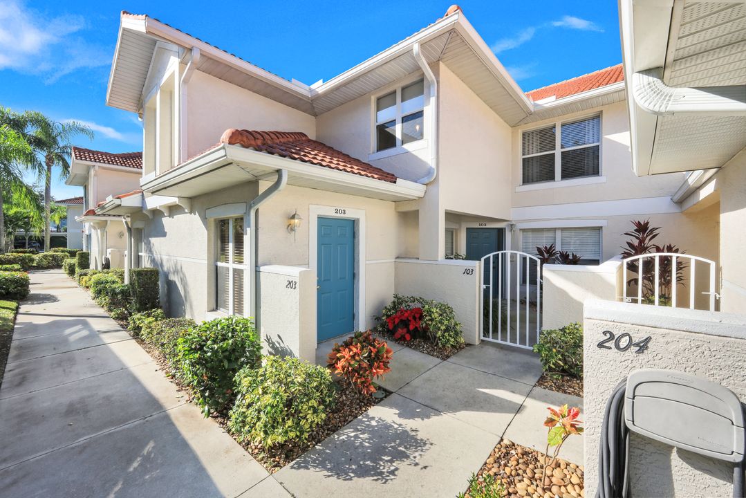 5070 Cedar Springs Dr #203, Naples, FL 34110