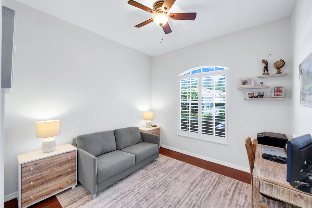 12694 Fox Ridge Dr, Bonita Springs, FL 34135