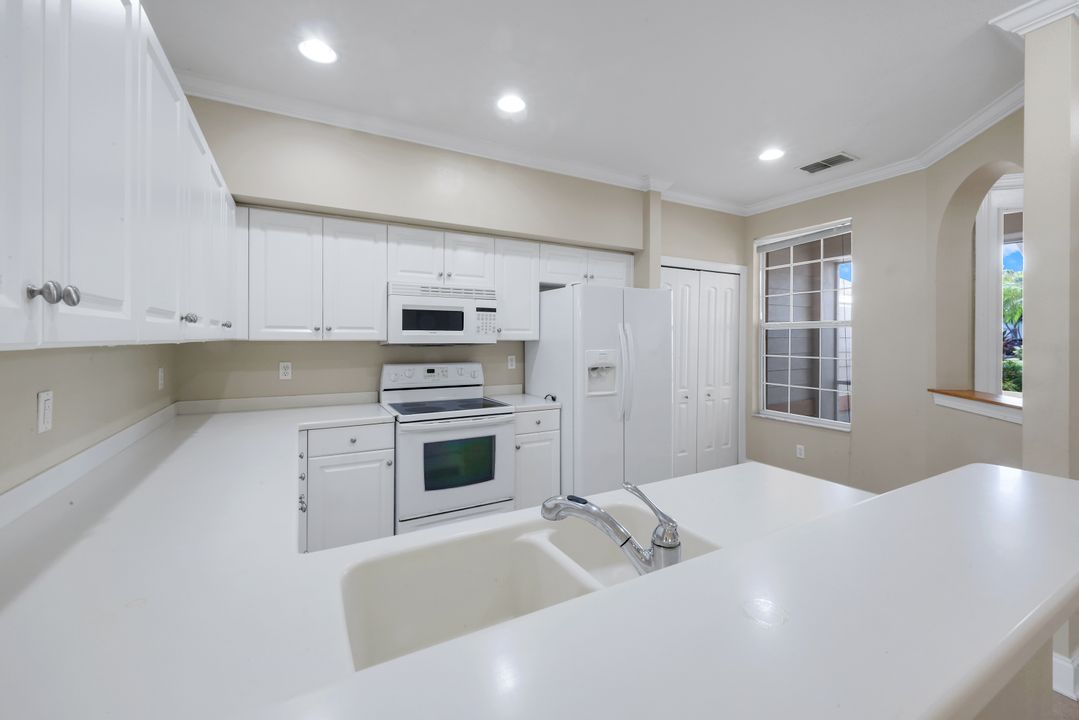 3532 Milan Dr, Fort Myers, FL 33916