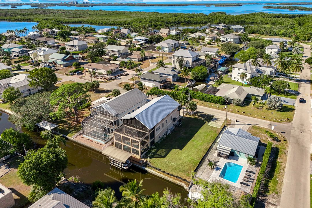 24504 Redfish St, Bonita Springs, FL 34134