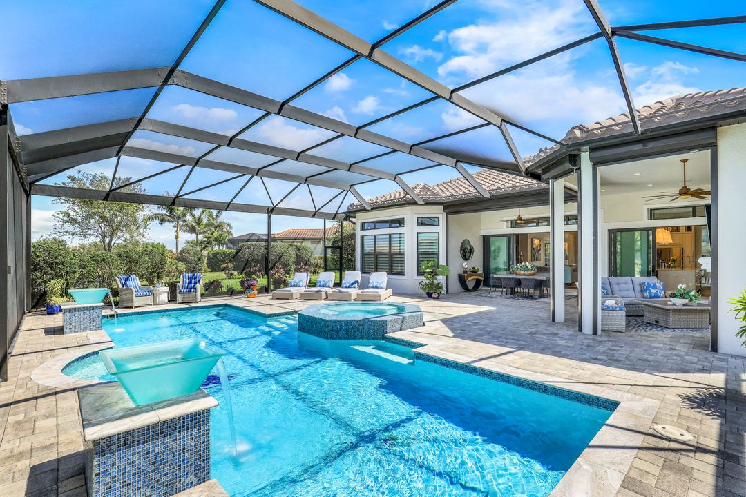 9287 Rialto Ln, Naples, FL 34119