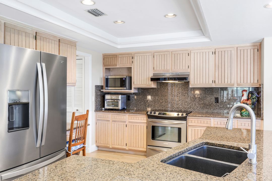 11510 Tanager Ct, Naples, FL 34119