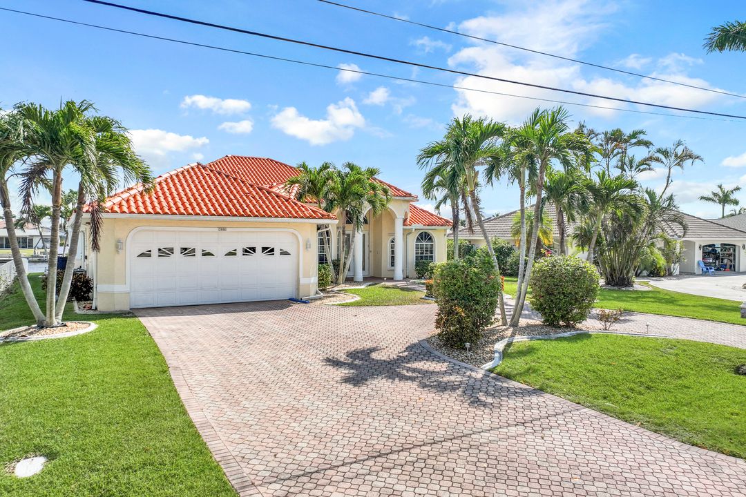 2008 Palaco Grande Pkwy, Cape Coral, FL 33904