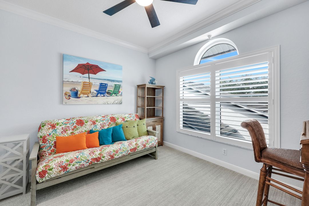 2110 Cay Lagoon Dr #122, Naples, FL 34109