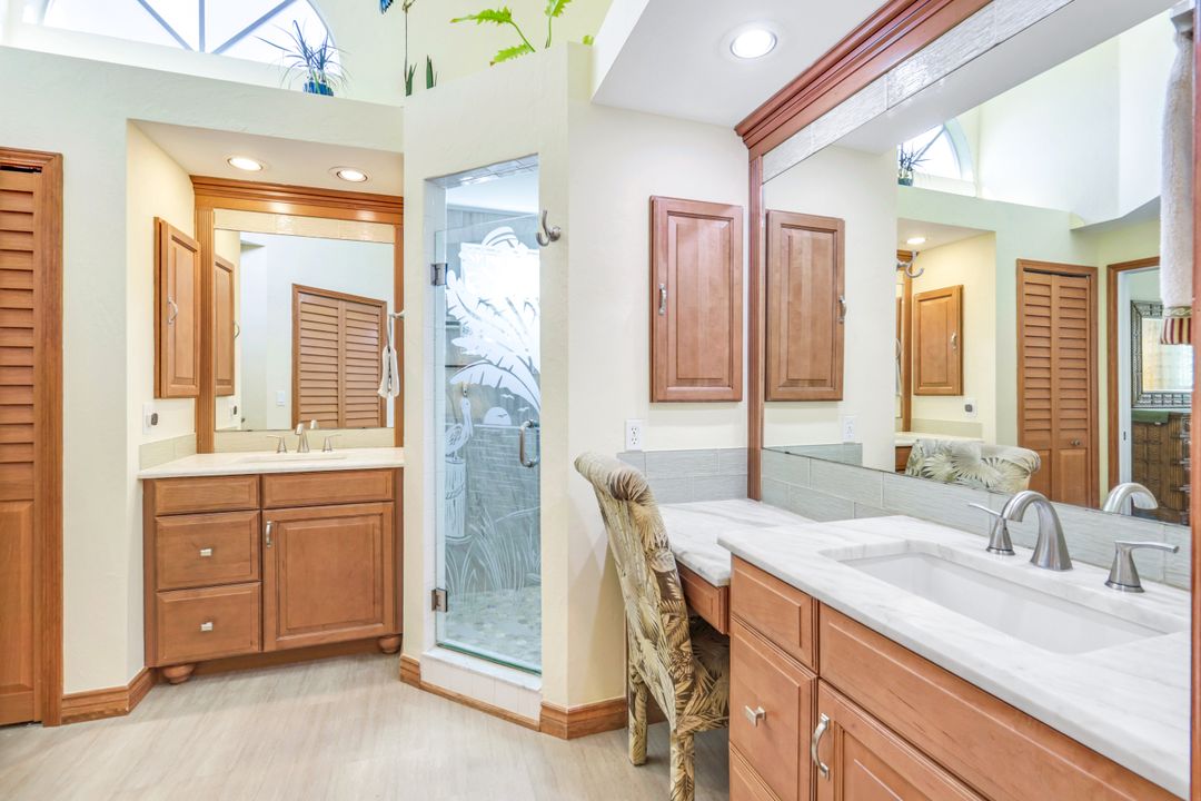 21580 Indian Bayou Dr, Fort Myers Beach, FL 33931